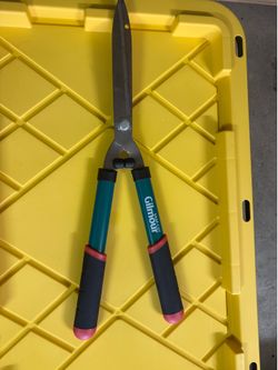 Gilmour snap cut hedge shears