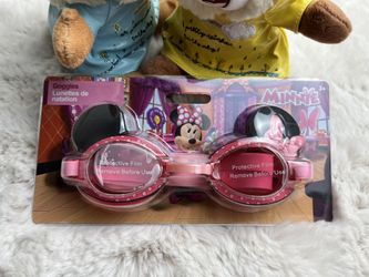 Disney Minnie mouse and friends swimming goggles for girls kids. Age 3+ for  Sale in Banning, CA - OfferUp