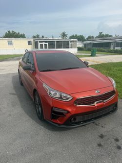 Kia forte gt line 2021