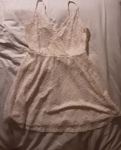 White lace dress