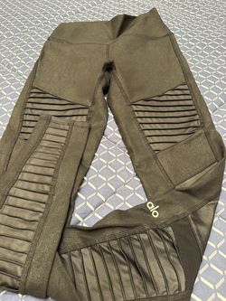 Alo Leggings