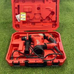 Milwaukee 1-1/8 in. Corded SDS-Plus Rotary Hammer