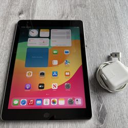 iPad 6th Gen, 128GB, 9.7”, Apple Pencil Compatible, Like New Condition For $100 