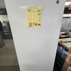 Garage Ready 21.3 cu. ft. Frost Free Defrost Upright Freezer in White