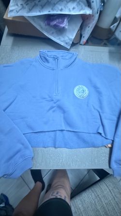 Women’s crop top sweatshjrt