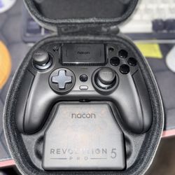Nacon Revolution 5 Pro 