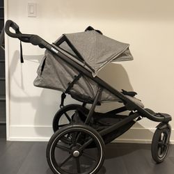 All-terrain and jogging stroller