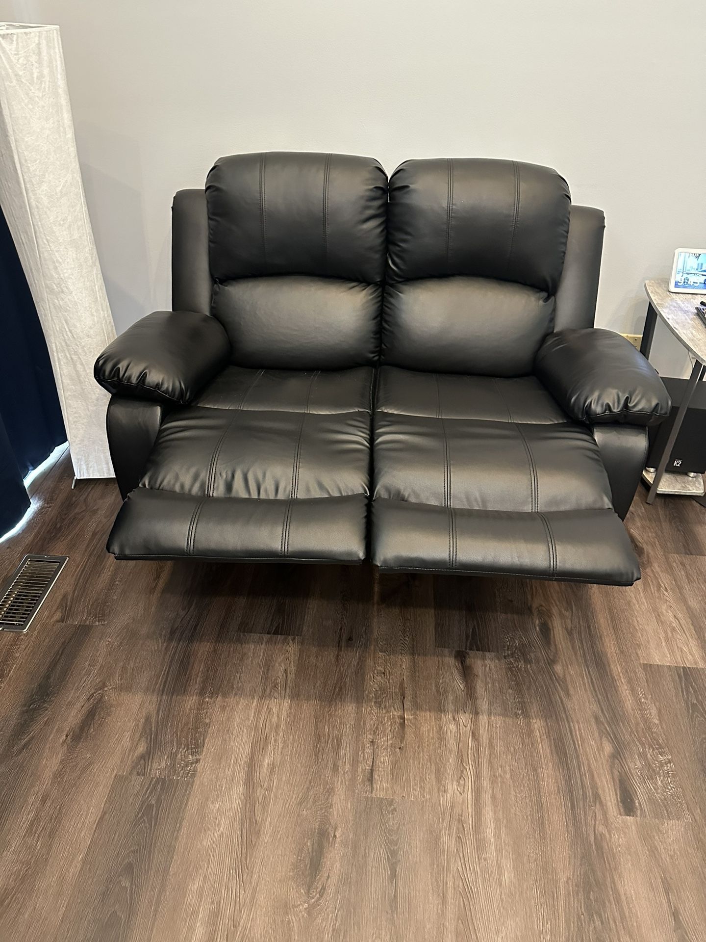 2 Black Leather Couches for Sale in Gurnee, IL OfferUp
