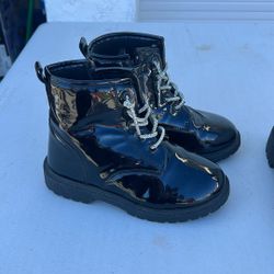 Girls Boots