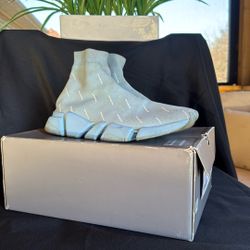 Balenciaga Speed 2.0 Size 44E