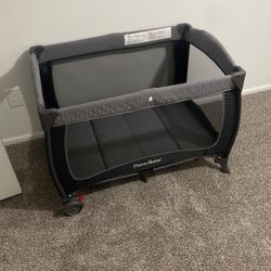 Pamo Babe Unisex Nursery Center Baby Bassinet