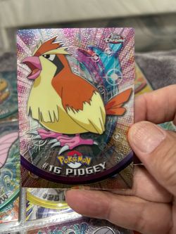 Pokémon Topps Chrome #16 Pidgey
