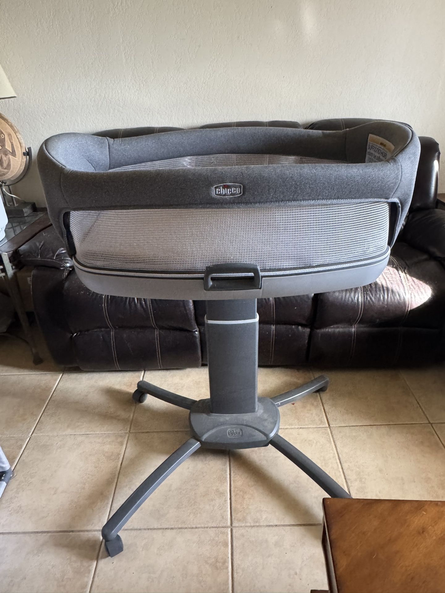 Chicco Bassinet (Gently Used)