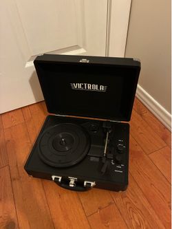 Victrola Journey+ Bluetooth Suitcase Record Player Bundle