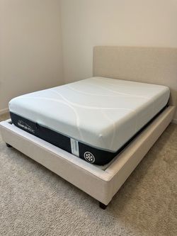 Tempur-Pedic PRObreeze Hybrid Mattress 11” / Queen Size