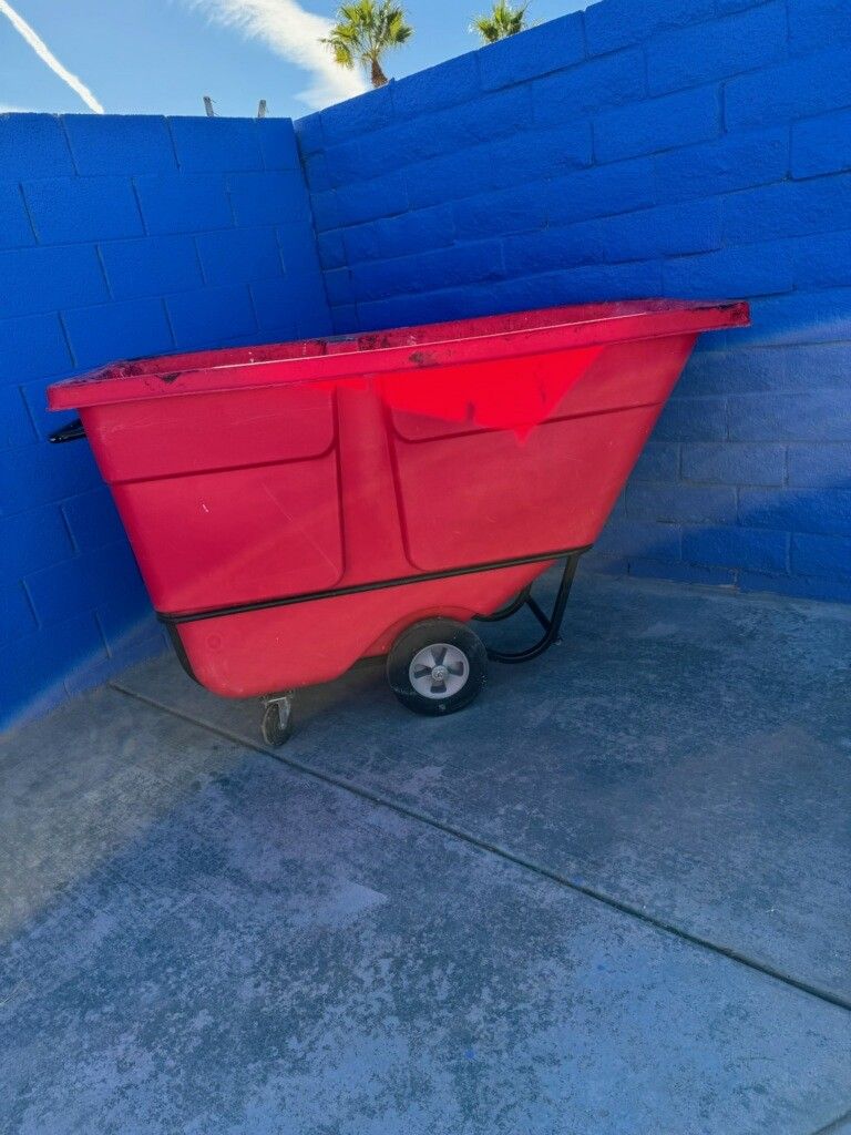 Uline Forkliftable Construction Tilt Truck 