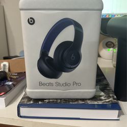 Beats Studio Pro - Wireless Bluetooth Noise Cancelling Headphones - Personalized Spatial Audio, USB-C Lossless Audio, Apple & Android Compatibility