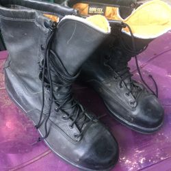 Nice heavy duty military steel toe boots size 11 only $50 firm