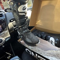 mx o’neil boots size 8