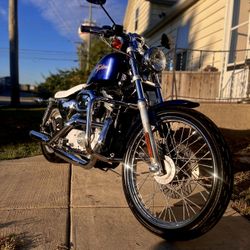 HARLEY DAVIDSON SPORTSTER XL883c