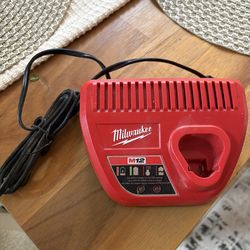 M12 charger