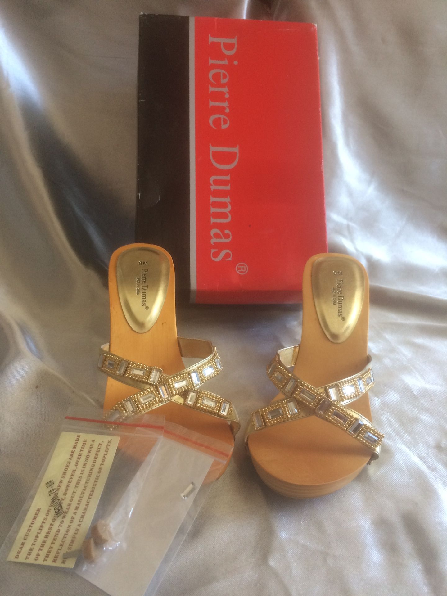 Pierre Dumas Women’s Gold Bling Heels/Shoes- Size 8 M-New- Very Sexy!