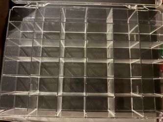 Clear 36-Compartment Divided Tray with Lid