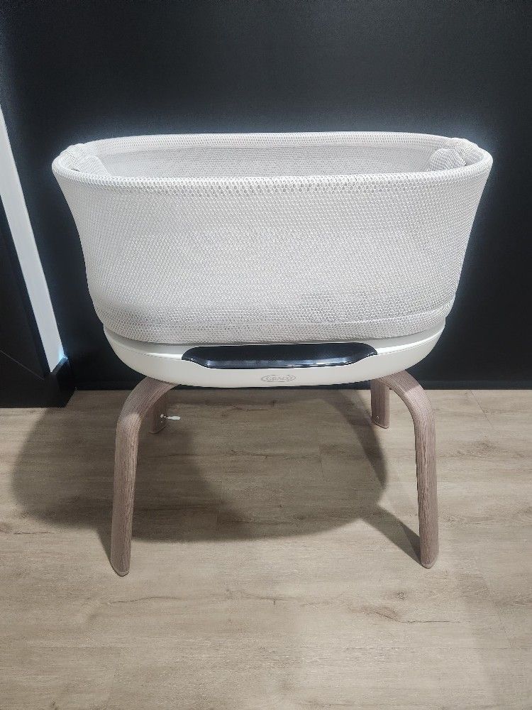 Graco Baby SmartSense Soothing Bassinet