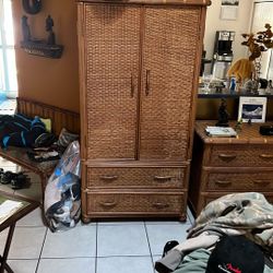 Pier One St Charles Bedroom Set