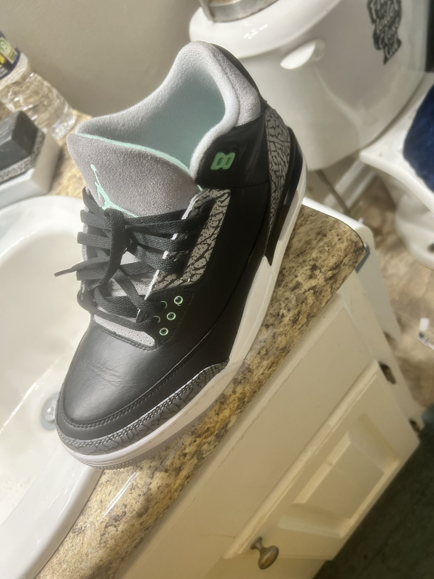 Jordan 3s