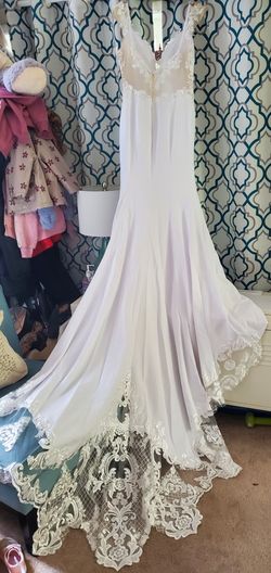 Brand New Size 10 Wedding Dress