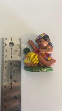 Hawaii Hula Girl Resin Figurine Souvenir magnet