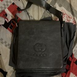 Gucci Cross Body Bag 