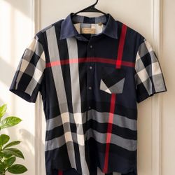Men’s Burberry Button Down Shirt  (size Large)