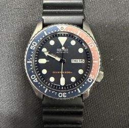 Seiko SKX Pepsi Diver 7S26-0029 Automatic Vin 200m DayDate Rubber, Running Box