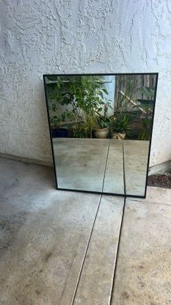 Wall Hanging Mirror 