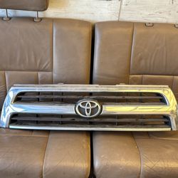 1999 Toyota 4Runner Grill 