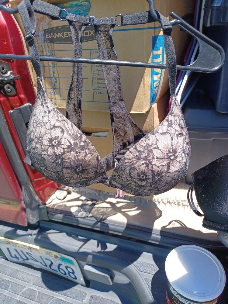 Victoria Secret Lace Cover Crossback Pushup Bra