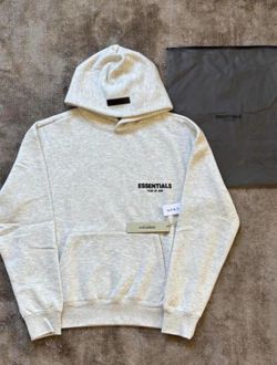 FEAR OF GOD ESSENTIALS LIGHT OATMEAL HOODIE – SIZE XL – BRAND NEW
