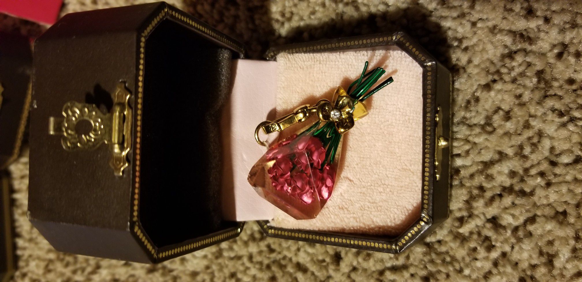 Juicy Couture Bracelet Making Kit for Sale in Dayton, OH - OfferUp