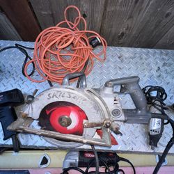 Vintage And Tested Skilsaw #HD77 13AMP AC/DC 4400-RPM 7-1/4” Corded Worm Drive Saw