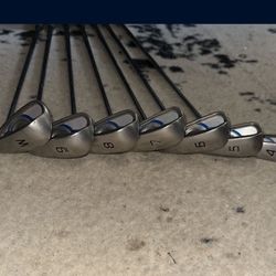 Ping G Max Irons 4- PW / RH