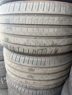 (2) 285/40R20 PAIR OF USED TIRES PIRELLI 65% LIFE !!!