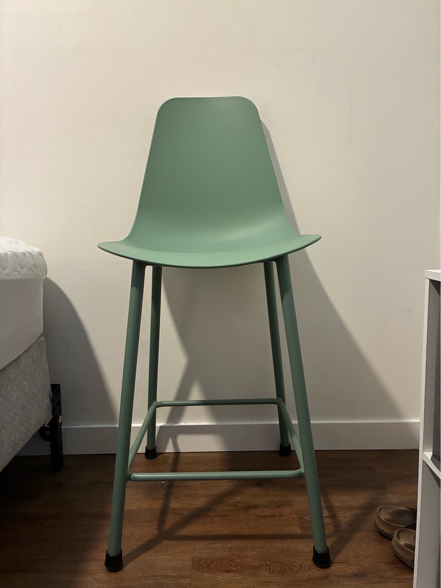 Minimalist chairs