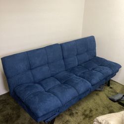 Adjustable Sofa / Futon - Clean 