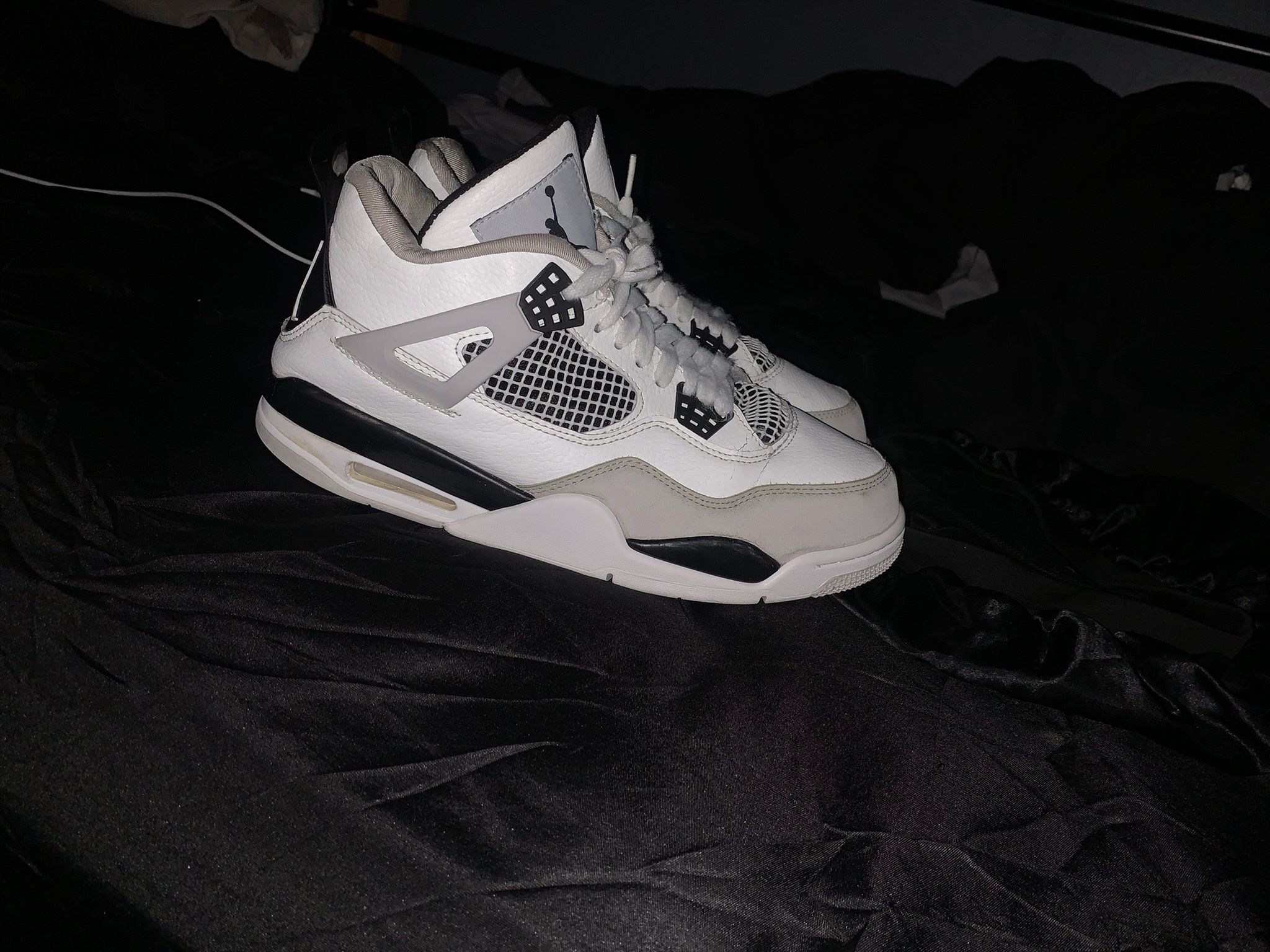 Jordan 4s Military Black 300 Or 350 Size 9.5