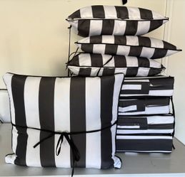 Outdoor deep seat cushions