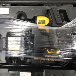 Dewalt Mechanic Tool