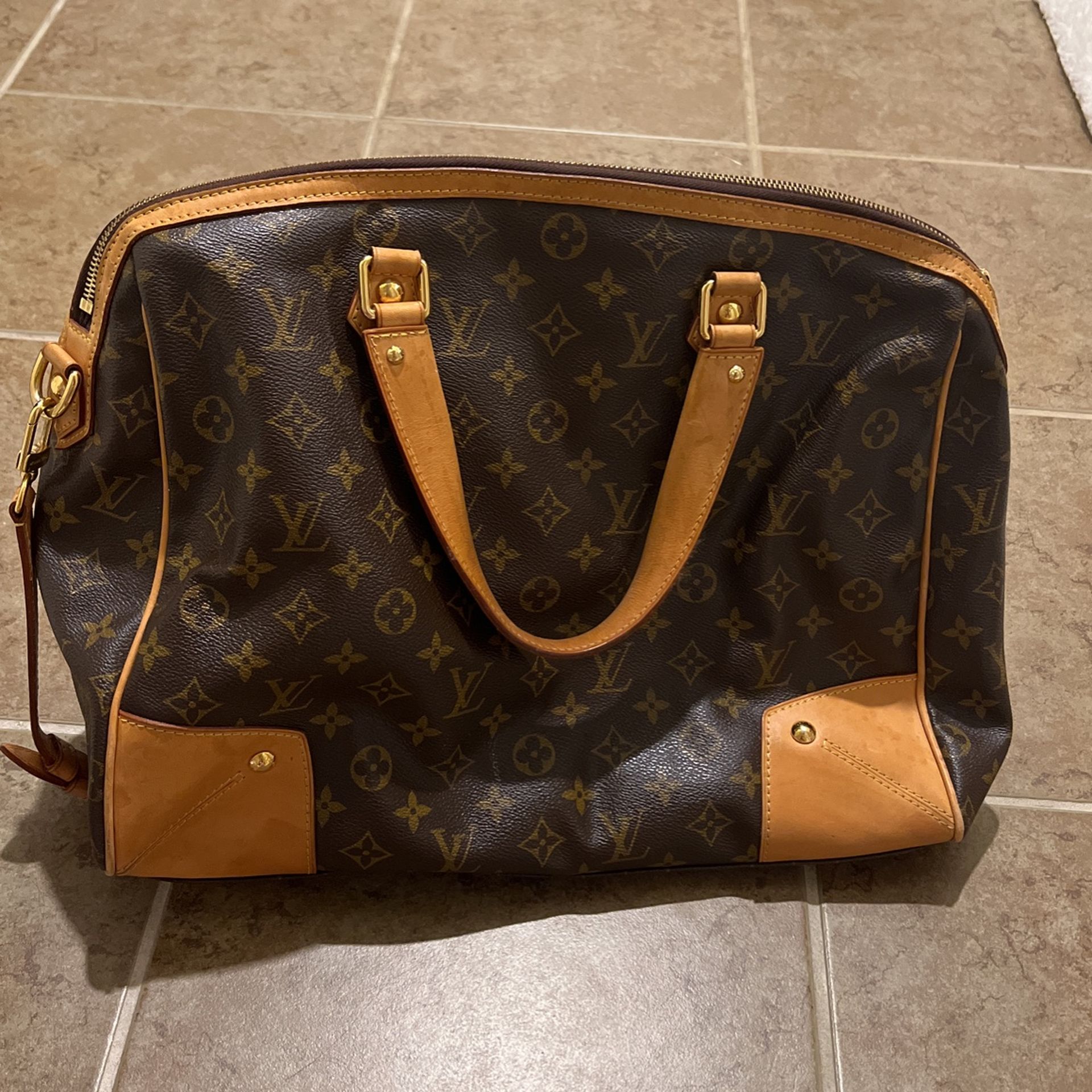 Louis Vuitton for Sale in Los Angeles, CA - OfferUp