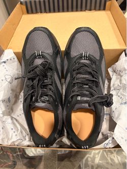 Men’s Tennis Shoes